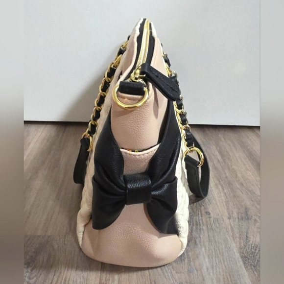 Betsey Johnson Quilted Colorblock Tote Bag - Gently Used - Picture 2 of 14